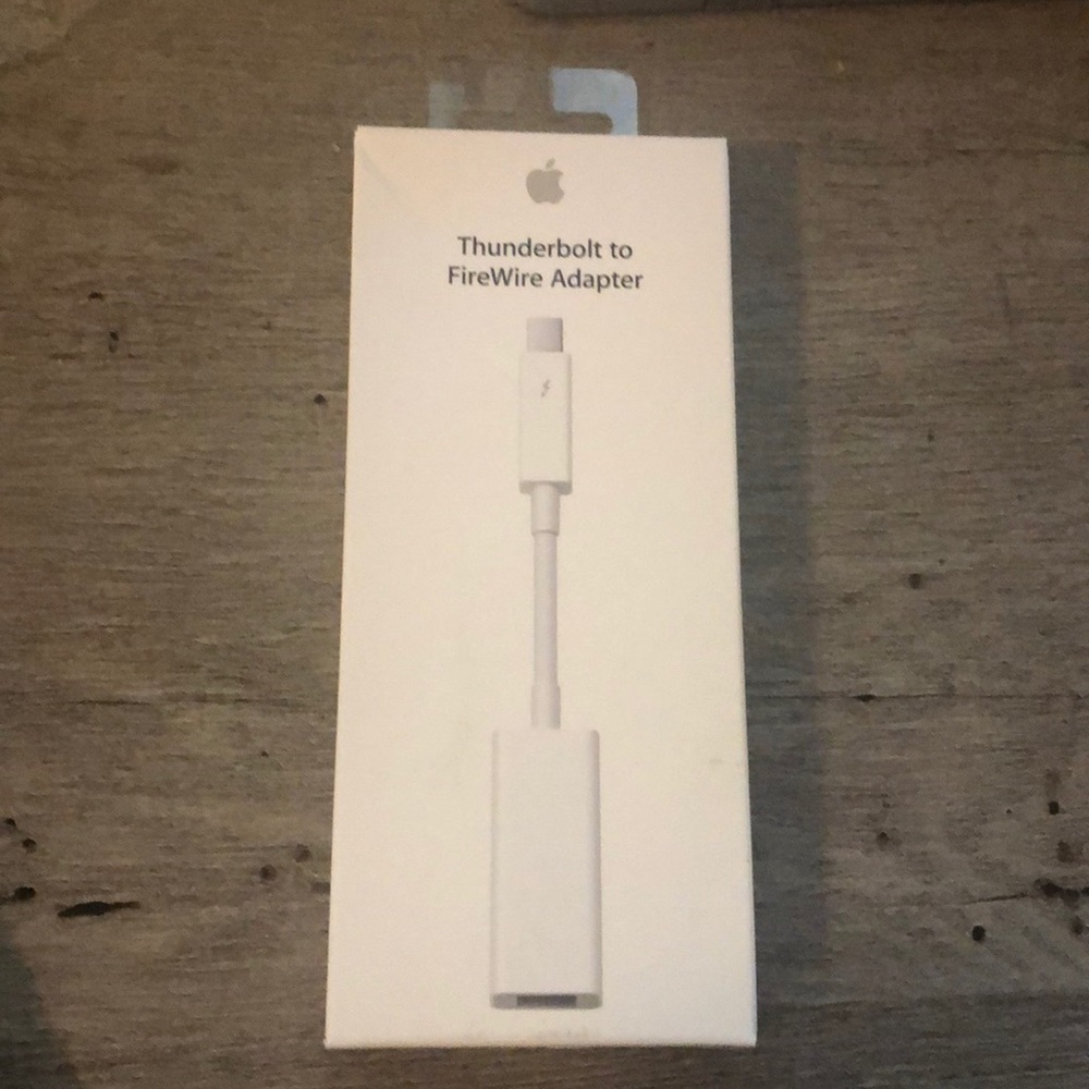 Thunderbolt to FireWire adapter